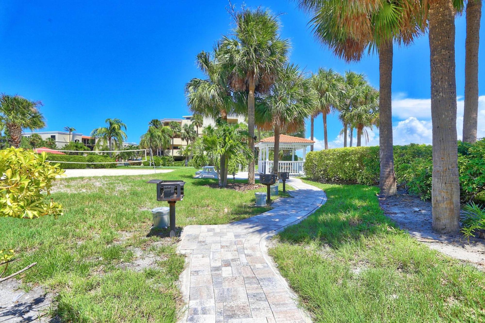 Land'S End 11-203 Beach Front - Premier St. Pete Beach Exterior foto